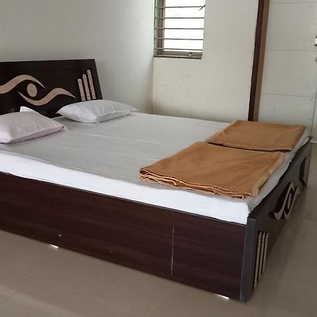 Swami Home Stay Kolhapur Zewnętrze zdjęcie