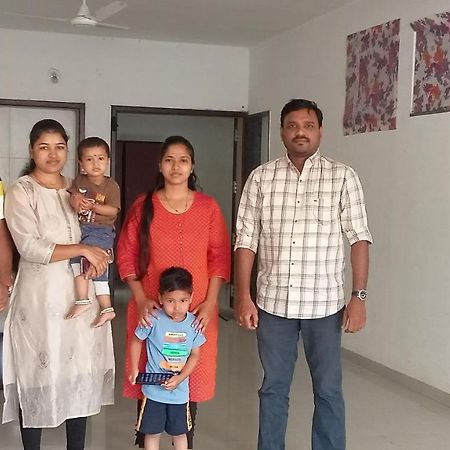 Swami Home Stay Kolhapur Zewnętrze zdjęcie